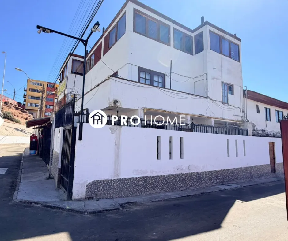 Casas en Antofagasta | Solución Habitacional: Amplia Casa en Sector Gran Vía — foto 1 de 19