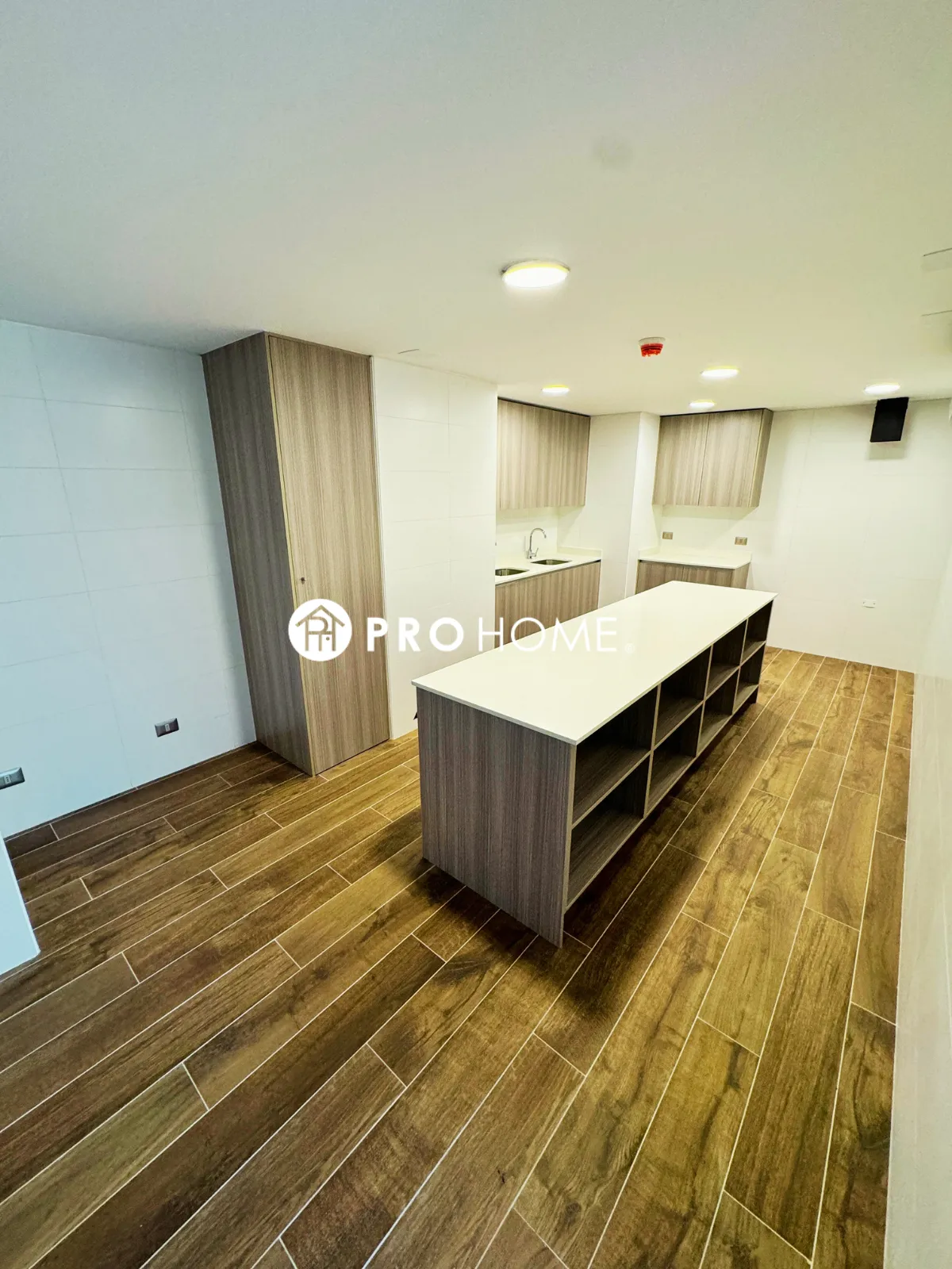 Se vende local desayunador en Edificio Balmaceda — foto 3 de 29
