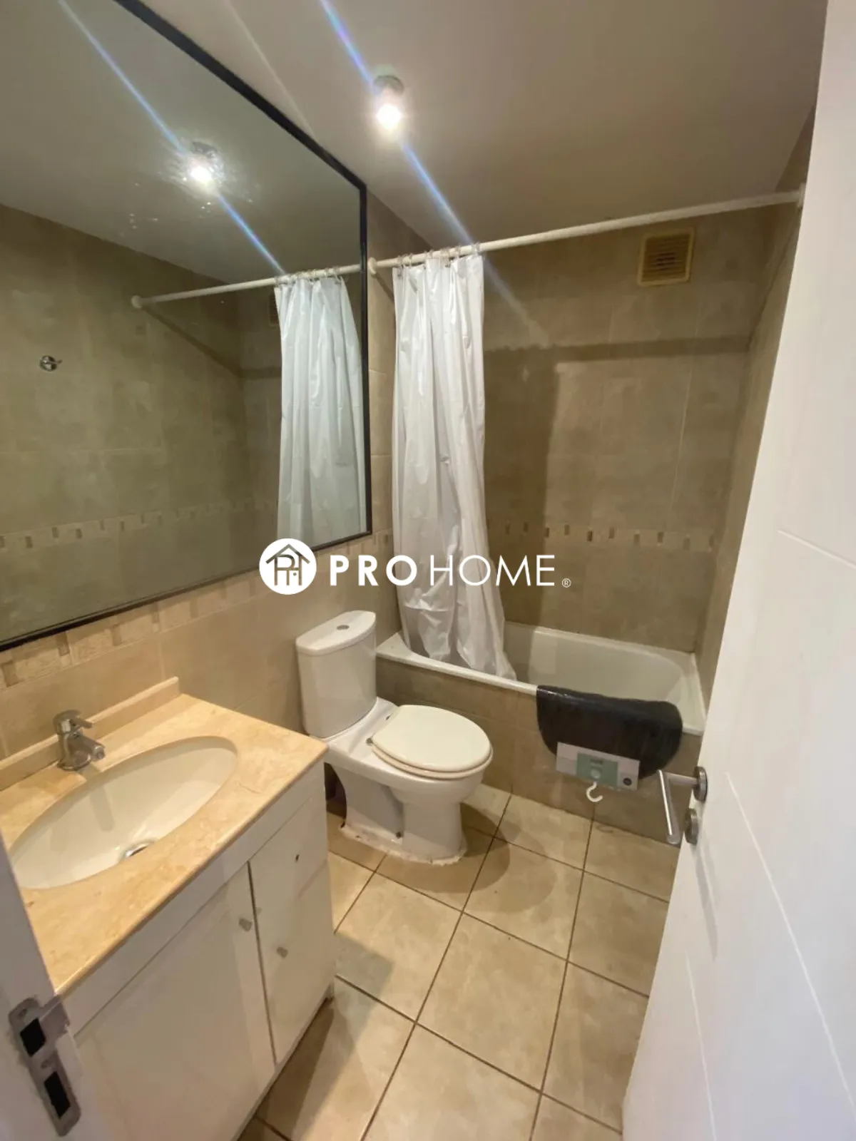 Se vende casa ideal para Empresas en Sector Centro Sur de la Ciudad — foto 10 de 18