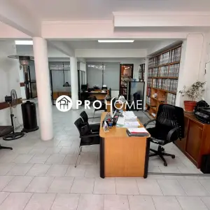 Locales comerciales y bodegas en Antofagasta |  Local + 400m² Bodega — vista 1