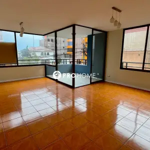 Departamento amplio con estacionamiento y bodega — vista 4